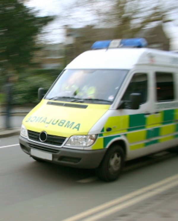 Minister calls for ambulance shake-up